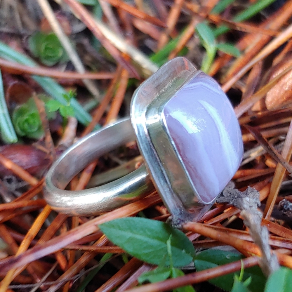 *SOLD* Rare Purple Agate Artisan Made Sterling Silver Ring - Issabeau Jewelry - Picture 4 of 9